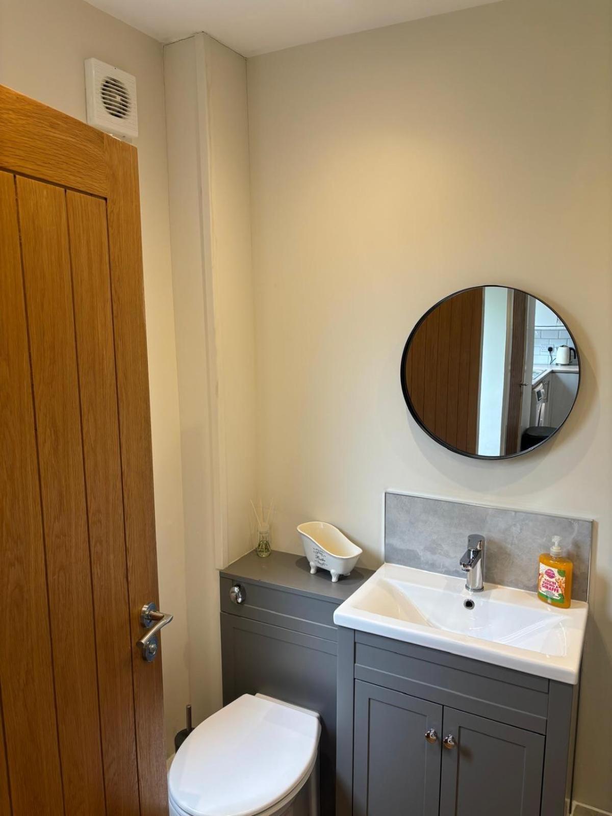 Holiday home Flaxman Avenue - Lovely 4 Bed Home, 5 Mins Drive To Centre, Free Superfast Wi-fi, Free On-street Parking York